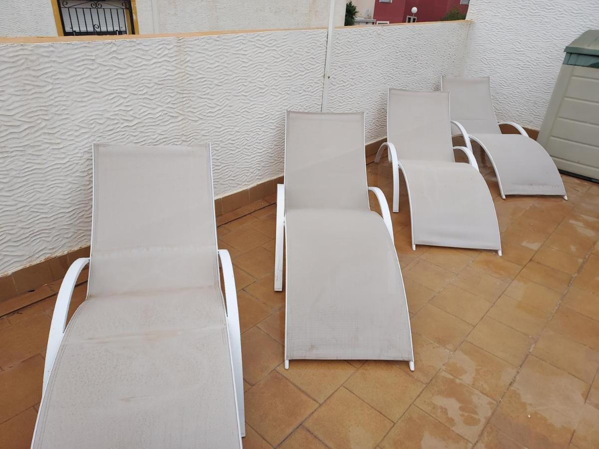 Orihuela - Sleeps 6 - Pool - Parking - Petfriendly Villa Kültér fotó