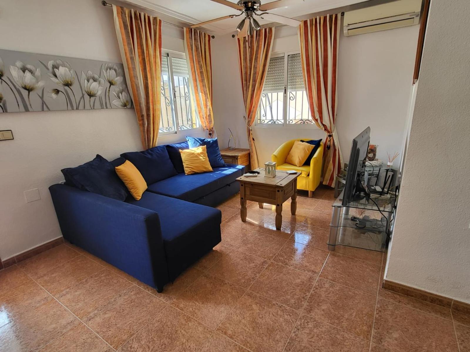 Orihuela - Sleeps 6 - Pool - Parking - Petfriendly Villa Kültér fotó
